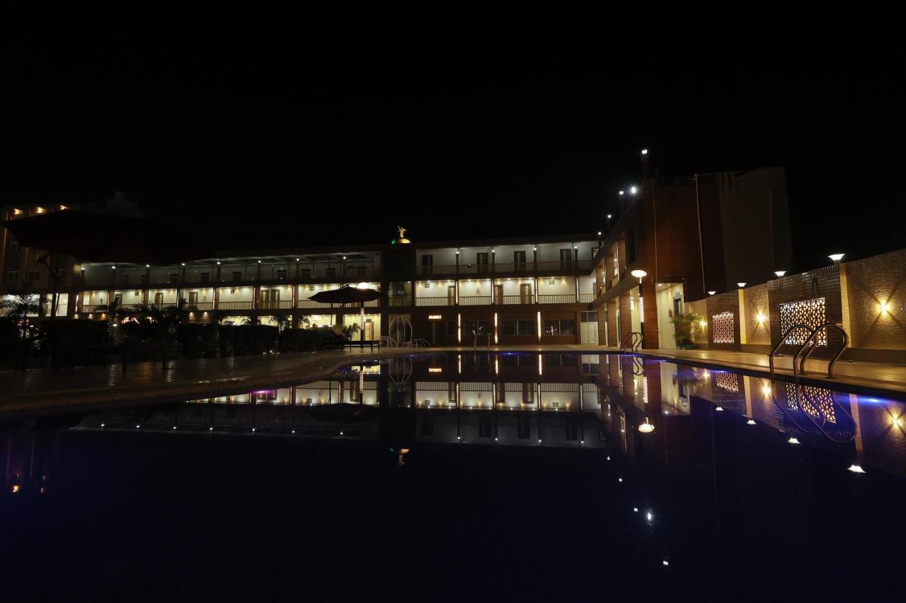 The Bodhi Palace Resort المظهر الخارجي الصورة